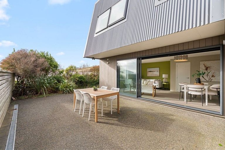 Photo of property in 17 Lacebark Lane, Woodridge, Wellington, 6037