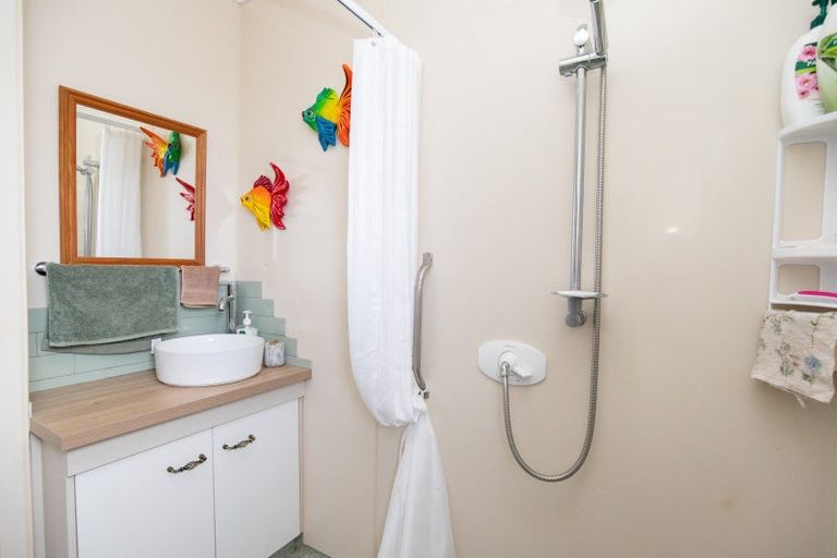 Photo of property in 2a Ranui Street, Ngatea, 3503