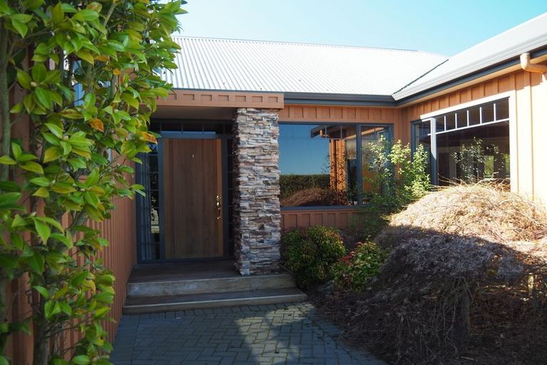 Photo of property in 7 Carpentras Way, Nukuhau, Taupo, 3330