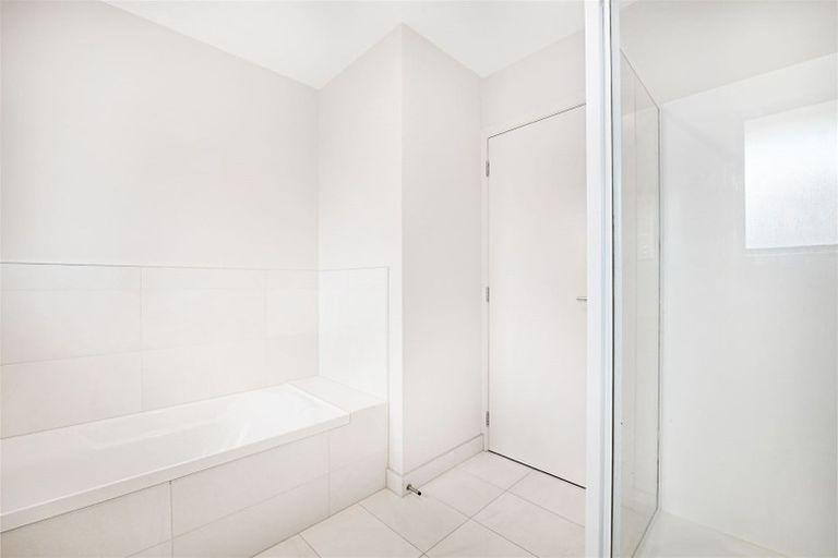 Photo of property in 6a Cargill Place, Richmond, Christchurch, 8013