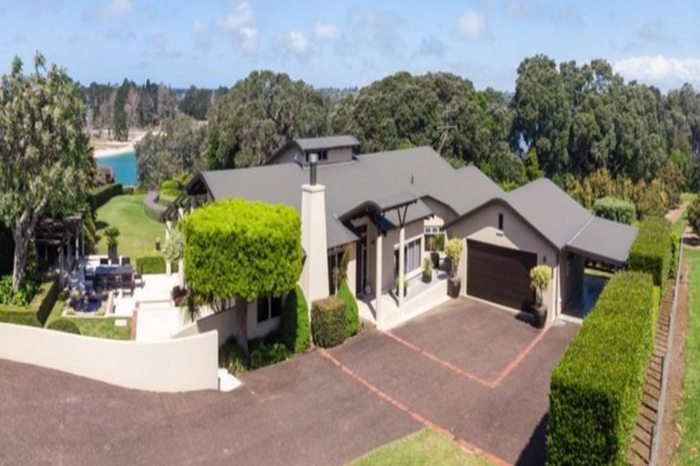 Photo of property in 190 Tanners Point Road, Tanners Point, Katikati, 3177