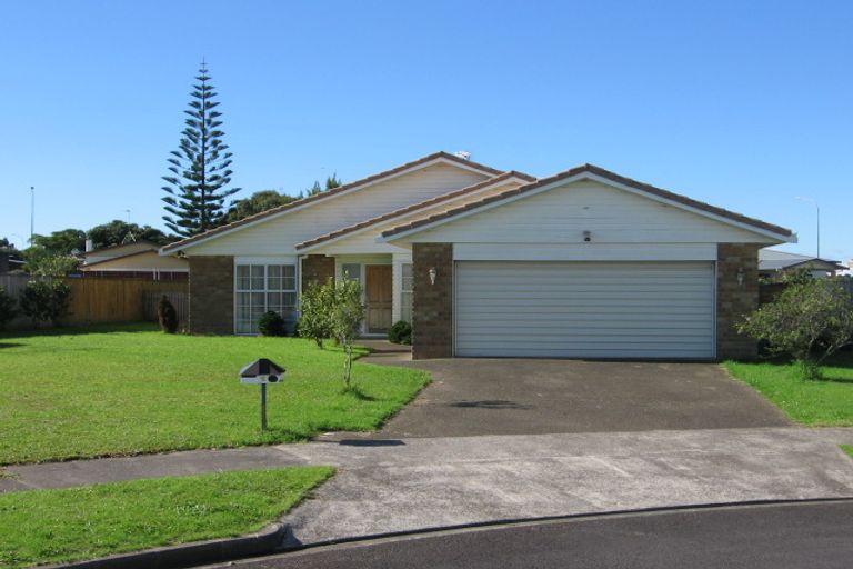 Photo of property in 6 Paradise Place, Pakuranga Heights, Auckland, 2010