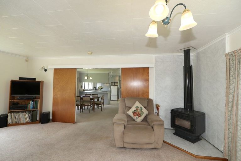 Photo of property in 243a Warwick Road, Mayfair, Hastings, 4122