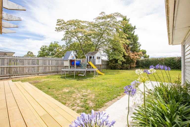 Photo of property in 5 Madden Place, Solway, Masterton, 5810