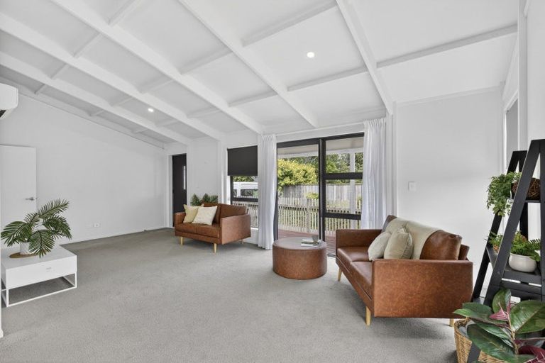 Photo of property in 6b Walsh Road, Westown, New Plymouth, 4310
