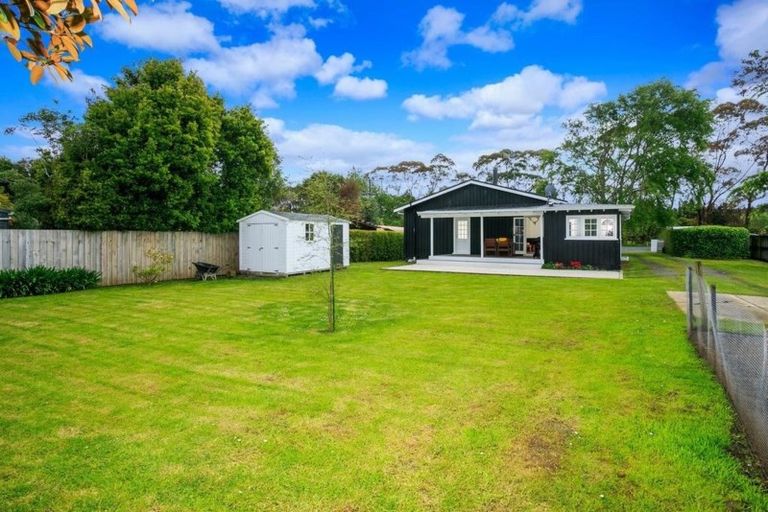 Photo of property in 16 Waitoki Road, Waitoki, Kaukapakapa, 0871