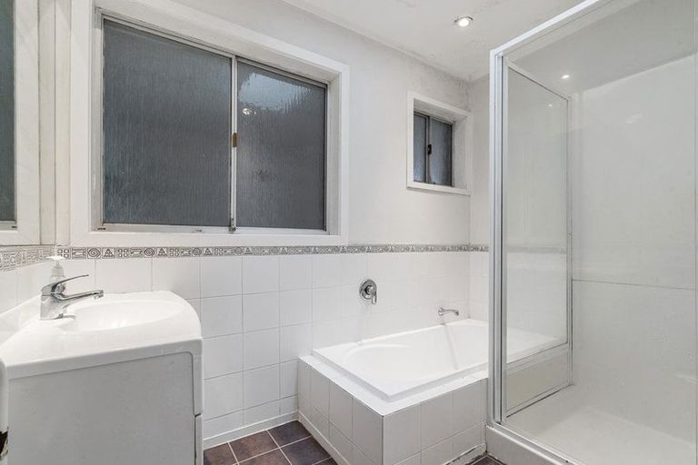 Photo of property in 1/10 Rotoiti Avenue, Pakuranga Heights, Auckland, 2010