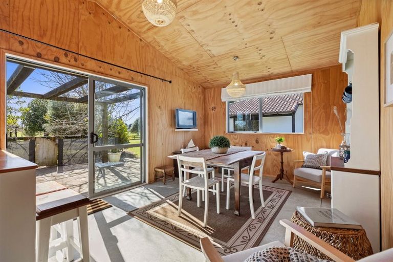 Photo of property in 73a Belk Road South, Omanawa, 3173