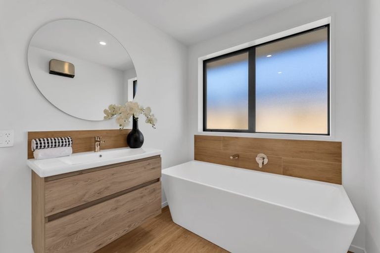 Photo of property in 30 Marcoola Drive, Rolleston, 7614