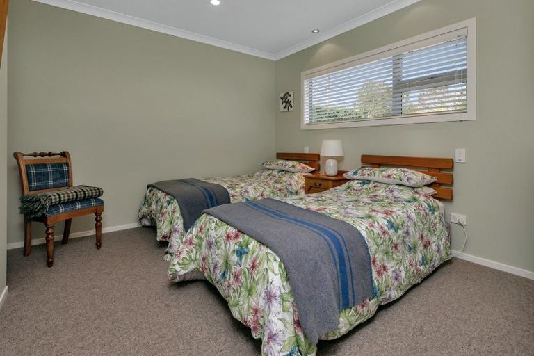 Photo of property in 16 Pah Road, Onerahi, Whangarei, 0110