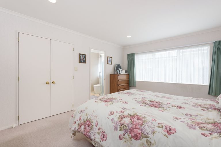 Photo of property in 26 Ngahere Street, Otumoetai, Tauranga, 3110