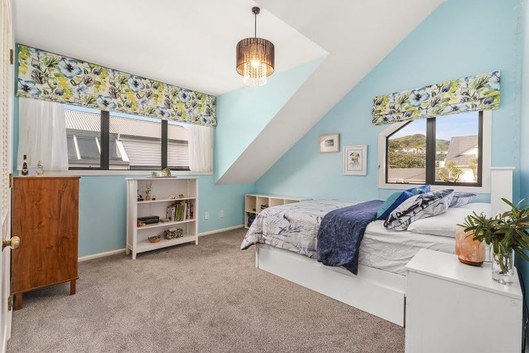 Photo of property in 30 Burnham Street, Seatoun, Wellington, 6022