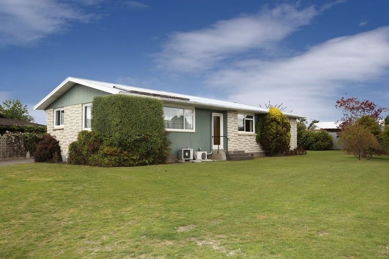 Photo of property in 33 Folkestone Drive, Flaxmere, Hastings, 4120