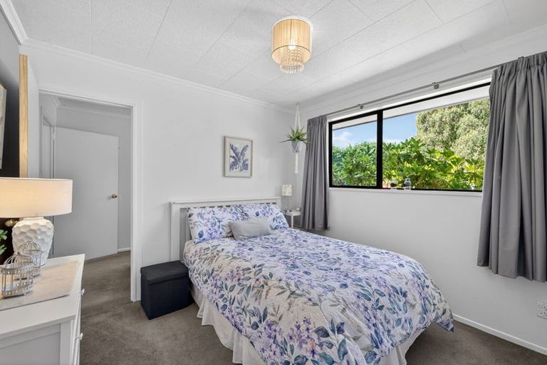 Photo of property in 32 Scarlet Oak Drive, West Melton, Christchurch, 7676