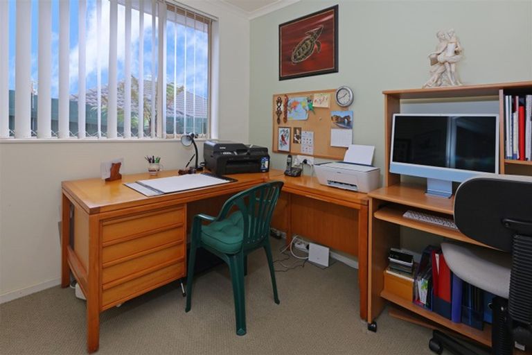 Photo of property in 7 Natasha Lane, Henderson, Auckland, 0612