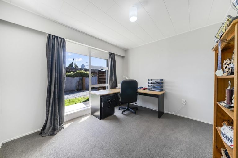 Photo of property in 207 West Belt, Rangiora, 7400