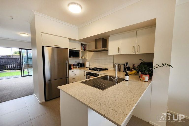 Photo of property in 20 Manarini Road, Westgate, Auckland, 0614