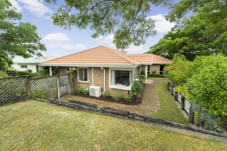 Photo of property in 1 Glenburn Place, Nawton, Hamilton, 3200