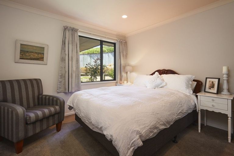 Photo of property in 5 Bell Bird Rise, Picton, 7220