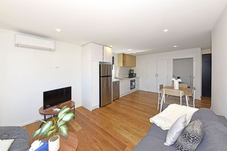 Photo of property in 5/7 Dickens Street, Addington, Christchurch, 8024