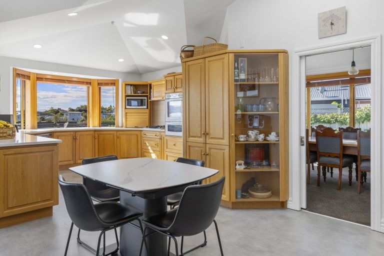 Photo of property in 2/70 Harvey Street, Waipahihi, Taupo, 3330