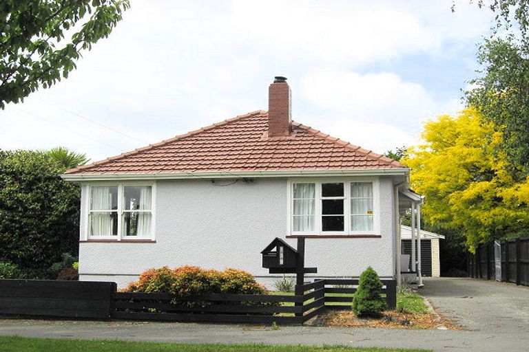 Photo of property in 139 Aorangi Road, Bryndwr, Christchurch, 8053