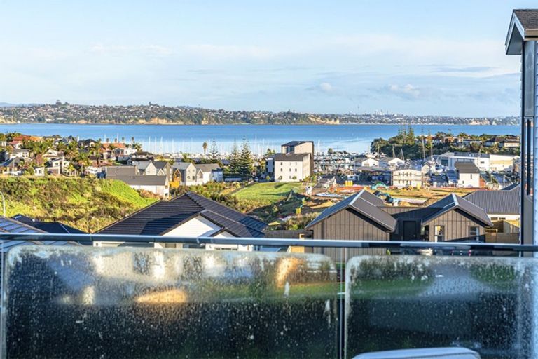 Photo of property in 57 Eighth View Avenue, Beachlands, Auckland, 2018