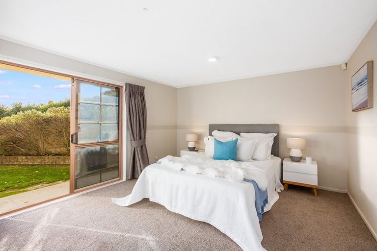 Photo of property in 17 Leeward Drive, Whitby, Porirua, 5024