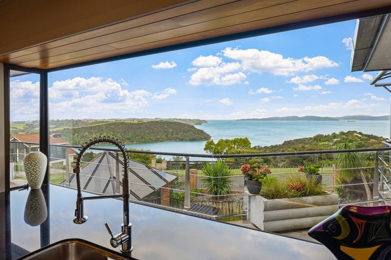 Photo of property in 5 Kotare Place, Sandspit, Warkworth, 0982