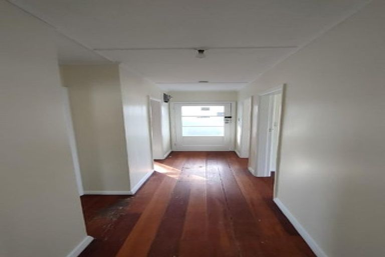 Photo of property in 7 Mosston Road, Castlecliff, Whanganui, 4501