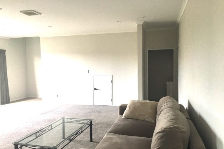 Photo of property in 8 Toro Lane, Manurewa, Auckland, 2102