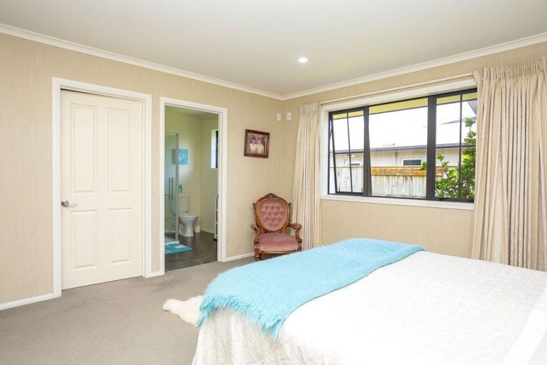 Photo of property in 21 Ruahine Street, Dannevirke, 4930