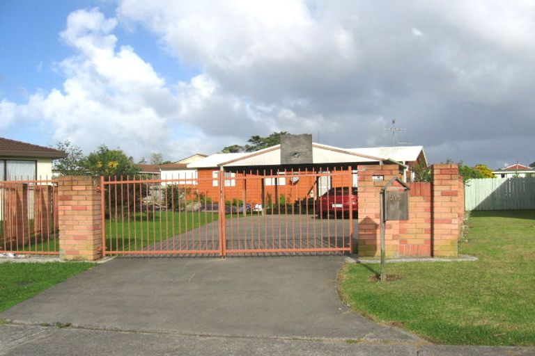 Photo of property in 219 Waitemata Drive, Ranui, Auckland, 0612