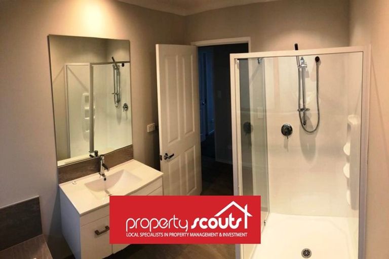 Photo of property in 24 Resolution Drive, Gulf Harbour, Whangaparaoa, 0930