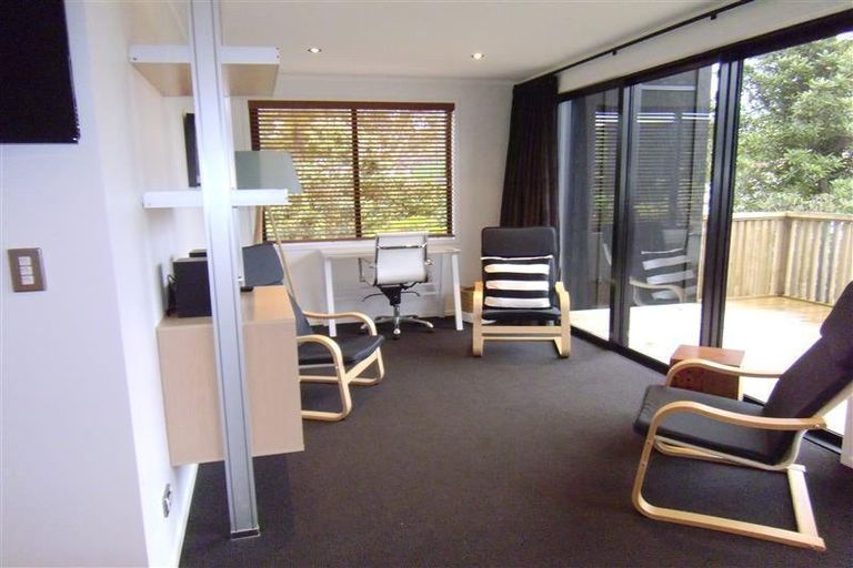 Photo of property in 9a-e Moulton Street, Moturoa, New Plymouth, 4310