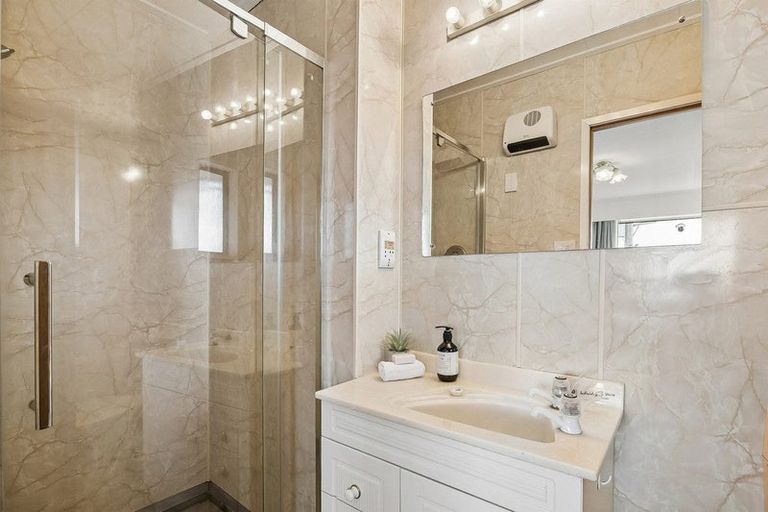 Photo of property in 32 Bangor Terrace, Kew, Dunedin, 9012