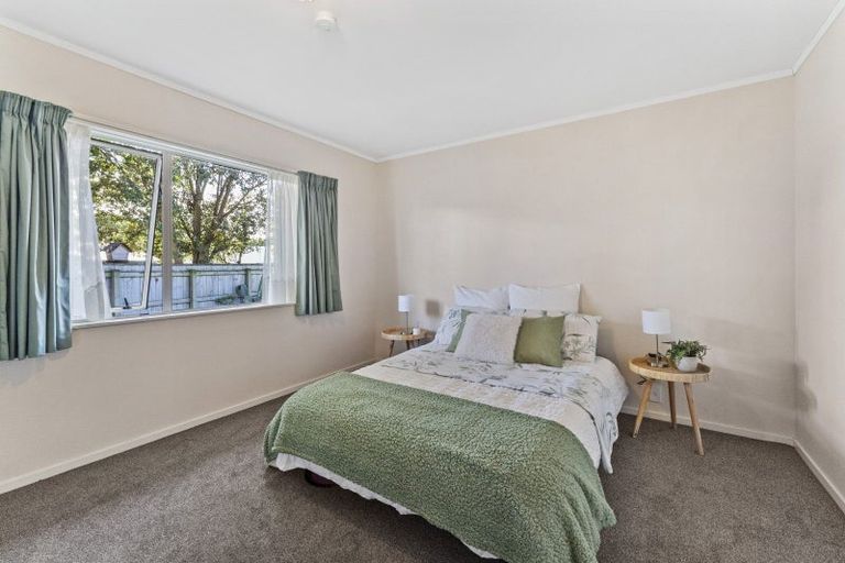 Photo of property in 15a Dennis Taylor Court, Paraparaumu, 5032