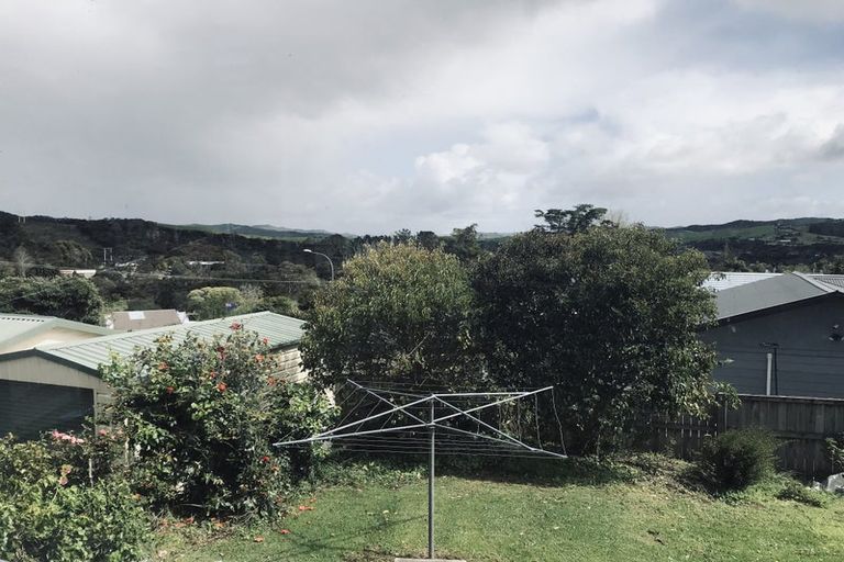 Photo of property in 4 Yorke Road, Haruru, 0204