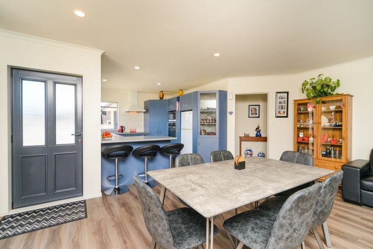 Photo of property in 19 Ursula Drive, Feilding, 4702