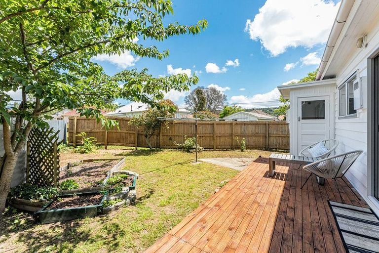 Photo of property in 15 Athlone Crescent, Boulcott, Lower Hutt, 5011