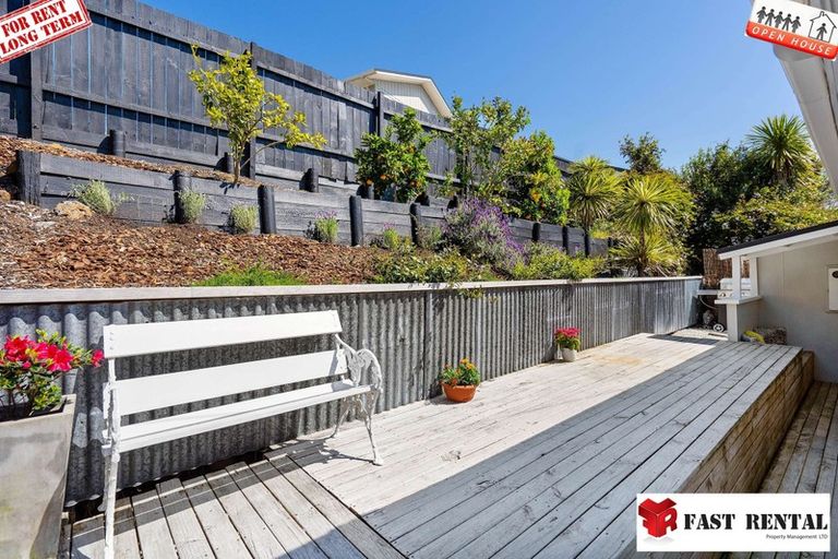 Photo of property in 2/612 East Coast Road, Pinehill, Auckland, 0630