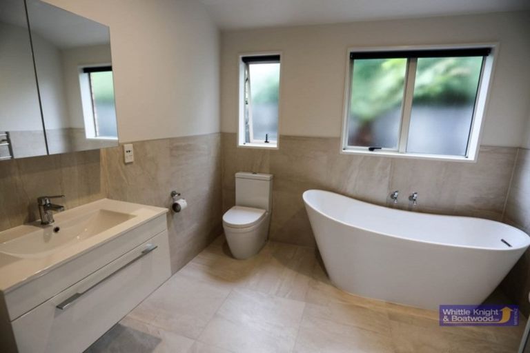 Photo of property in 99a Palmers Road, New Brighton, Christchurch, 8083