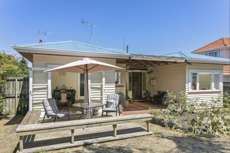 Photo of property in 16 Riddell Road, Glendowie, Auckland, 1071