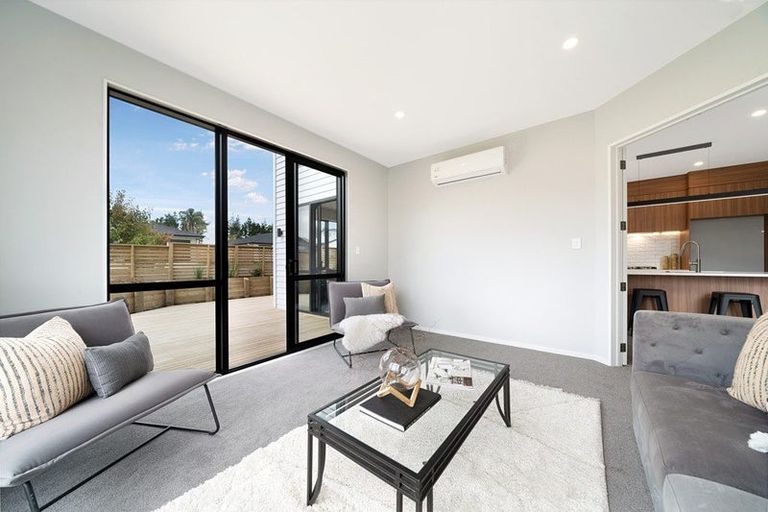 Photo of property in 19 Paihere Street, Huapai, Kumeu, 0810