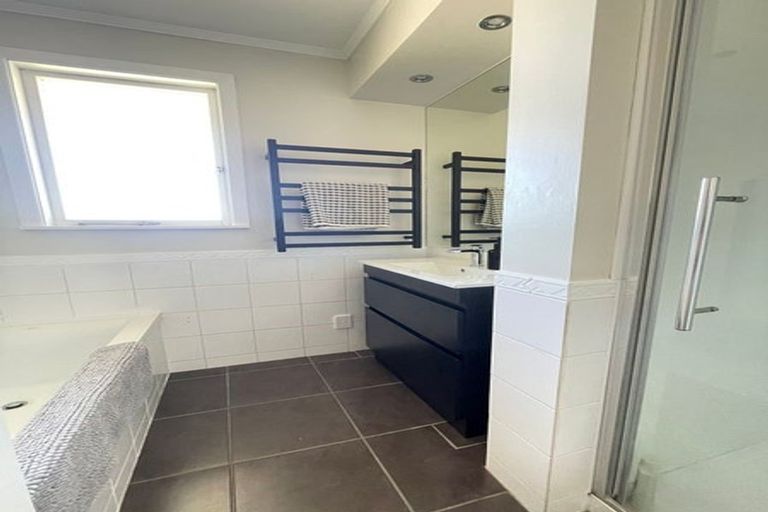 Photo of property in 68 Acacia Crescent, Glenview, Hamilton, 3206