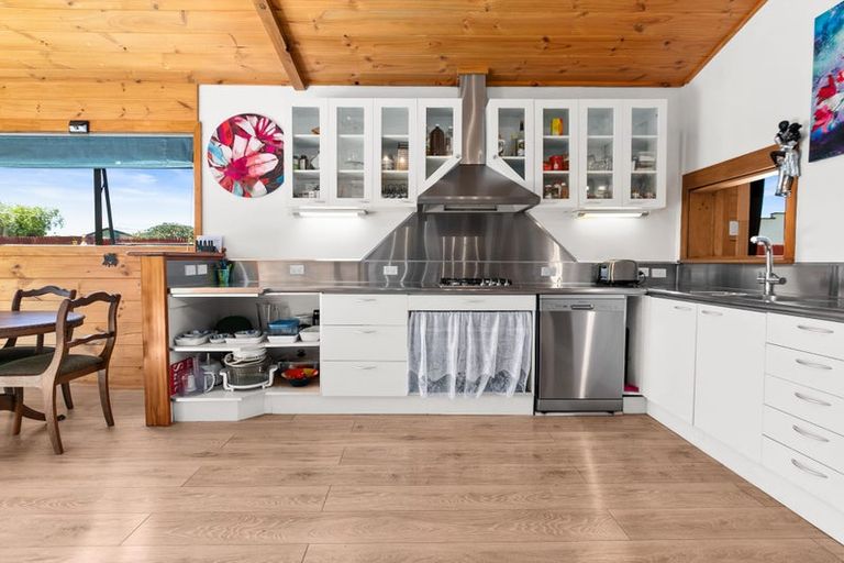 Photo of property in 13a Ross Street, Otane, 4202