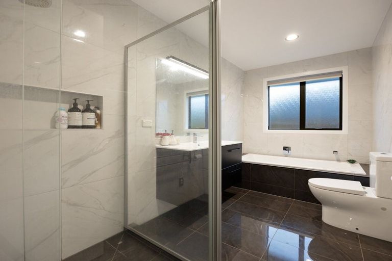 Photo of property in 15 Miharo Crescent, Flagstaff, Hamilton, 3210