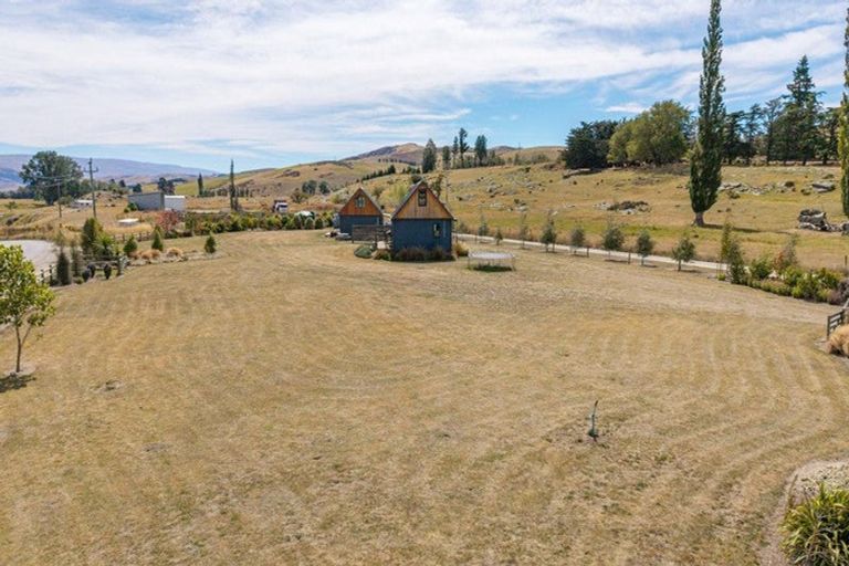 Photo of property in 1535a Teviot Road, Millers Flat, Roxburgh, 9572