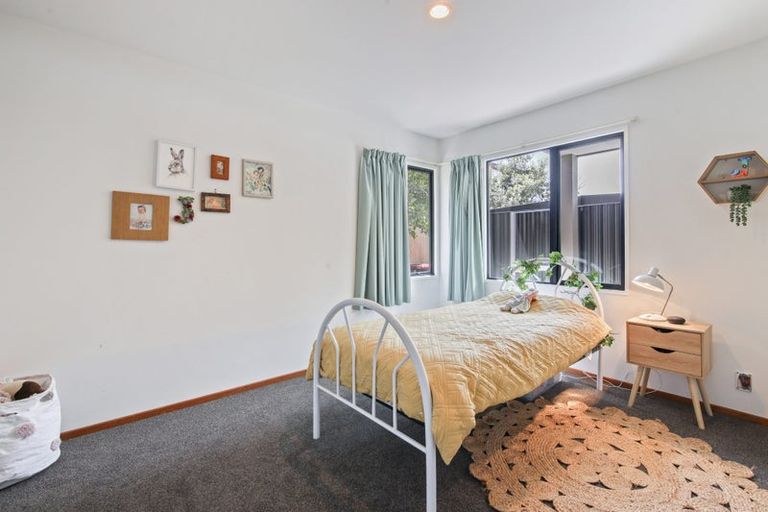 Photo of property in 21 Marine Parade, North New Brighton, Christchurch, 8083