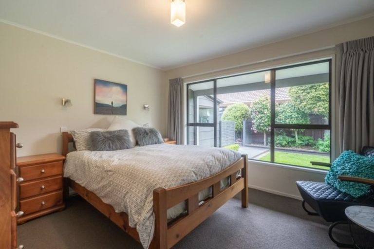 Photo of property in 5 Exton Street, Redwood, Christchurch, 8051